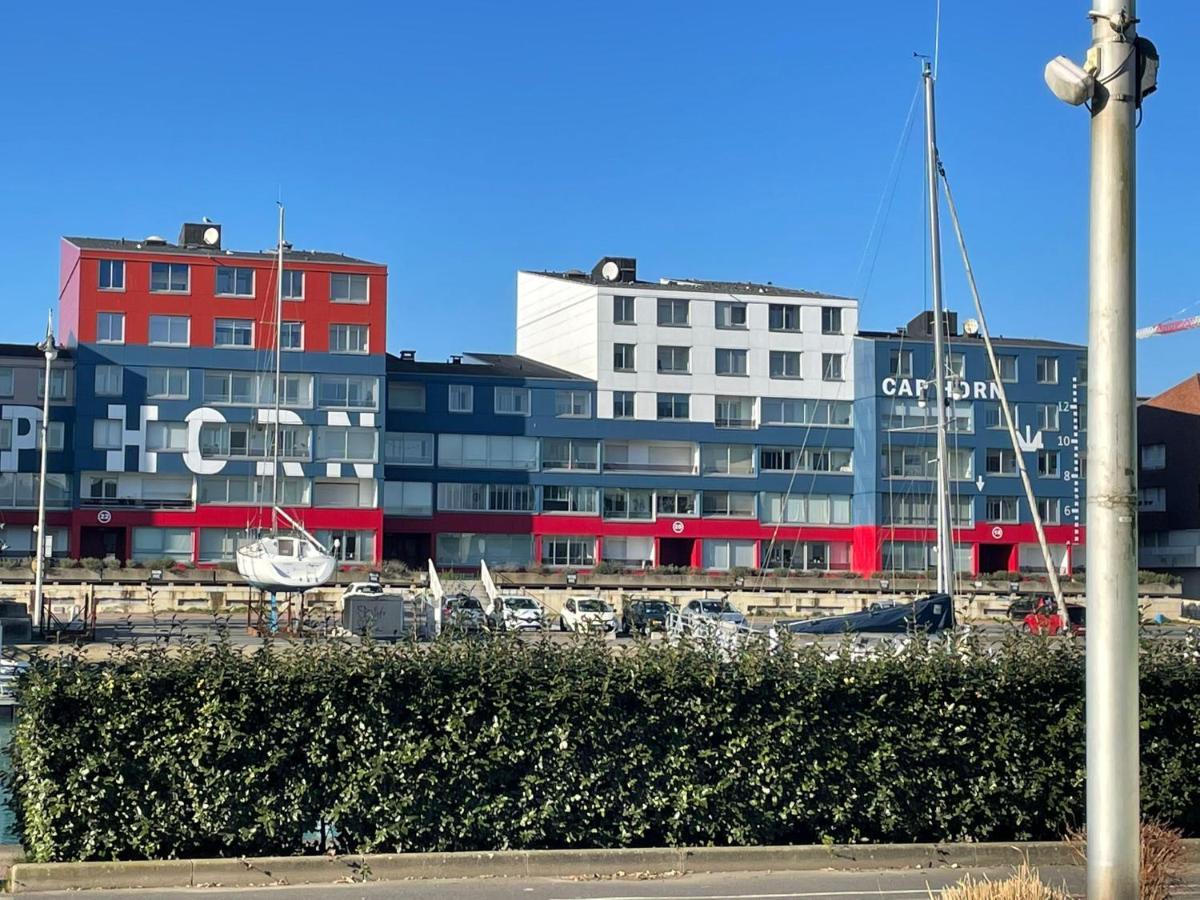 L'Escale Ensoleillee, 2 Pieces Sur Le Port Proche Juno Beach Курсёль-сюр-Мер Экстерьер фото