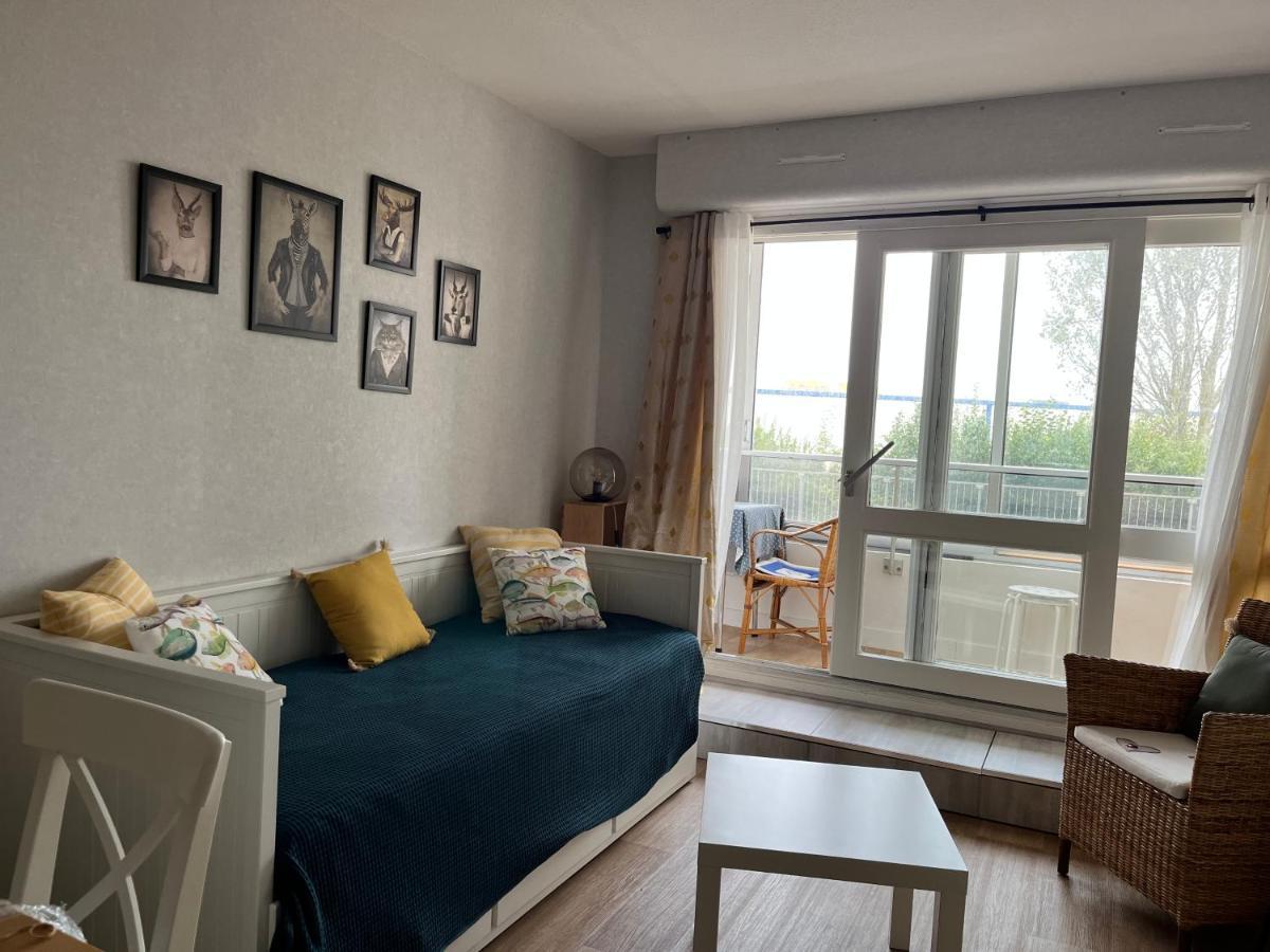 L'Escale Ensoleillee, 2 Pieces Sur Le Port Proche Juno Beach Курсёль-сюр-Мер Экстерьер фото
