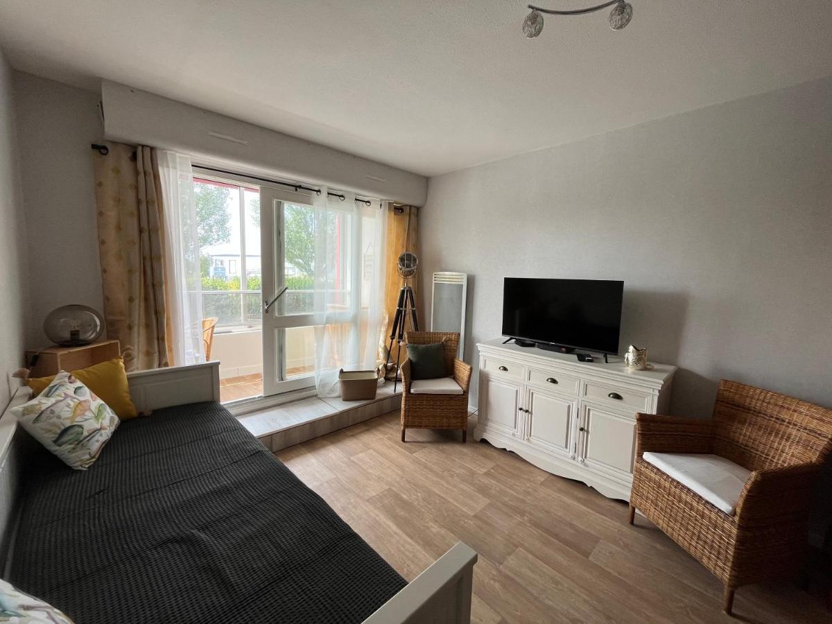 L'Escale Ensoleillee, 2 Pieces Sur Le Port Proche Juno Beach Курсёль-сюр-Мер Экстерьер фото